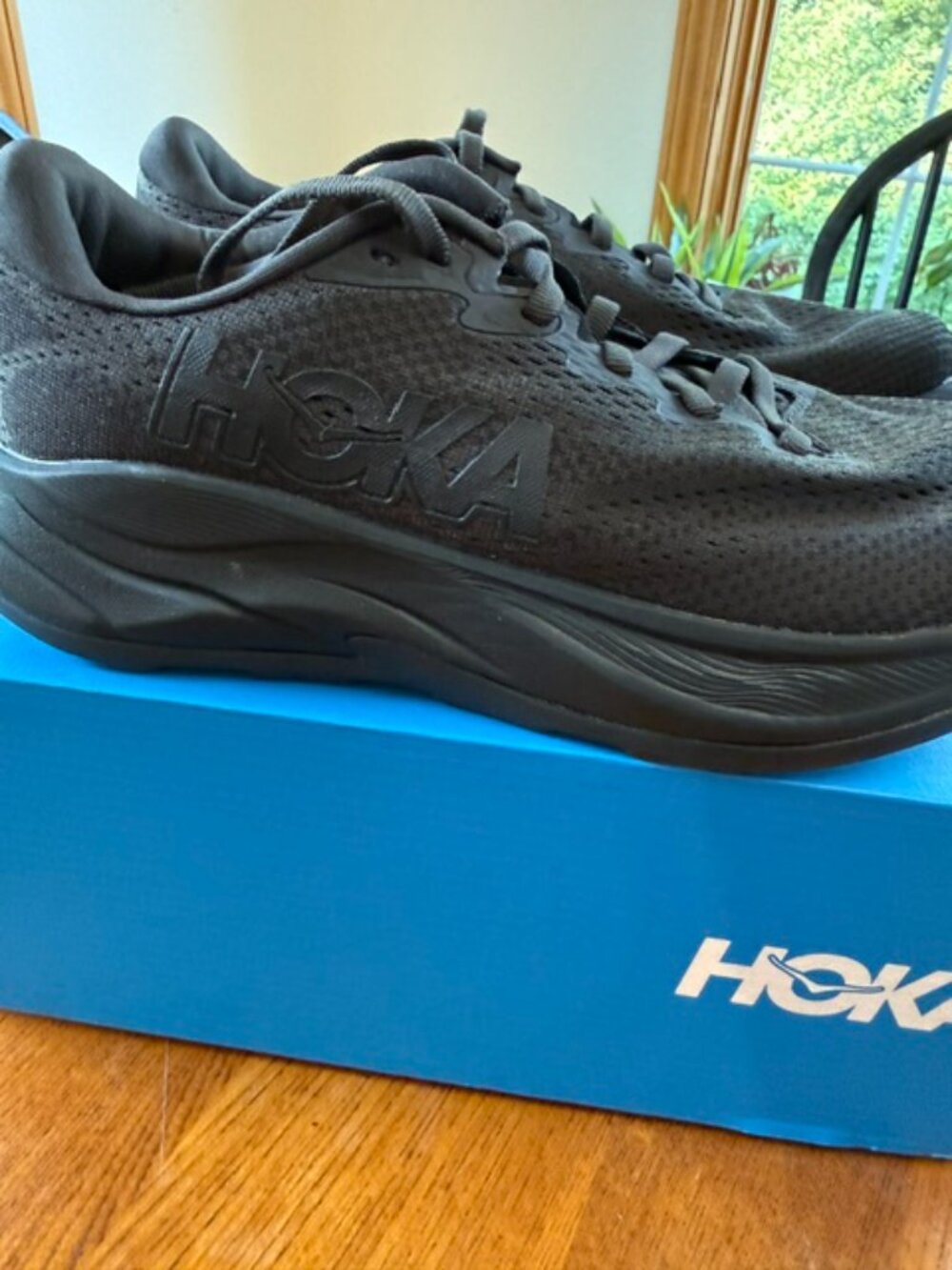 HOKA Rincon 4 Women's Running Shoes Size 7B Black 1155131 New in Box - Picture 6 of 8